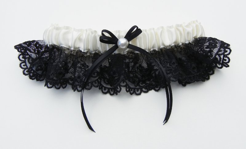 Black French Lace Garter